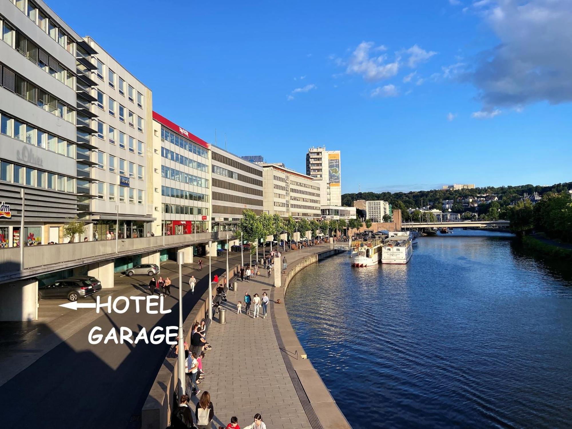 Hotel Stadt Hamburg Am Fluss Саарбрюккен Экстерьер фото